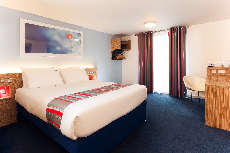 Travelodge Birmingham Central Bull Ring Exteriör bild