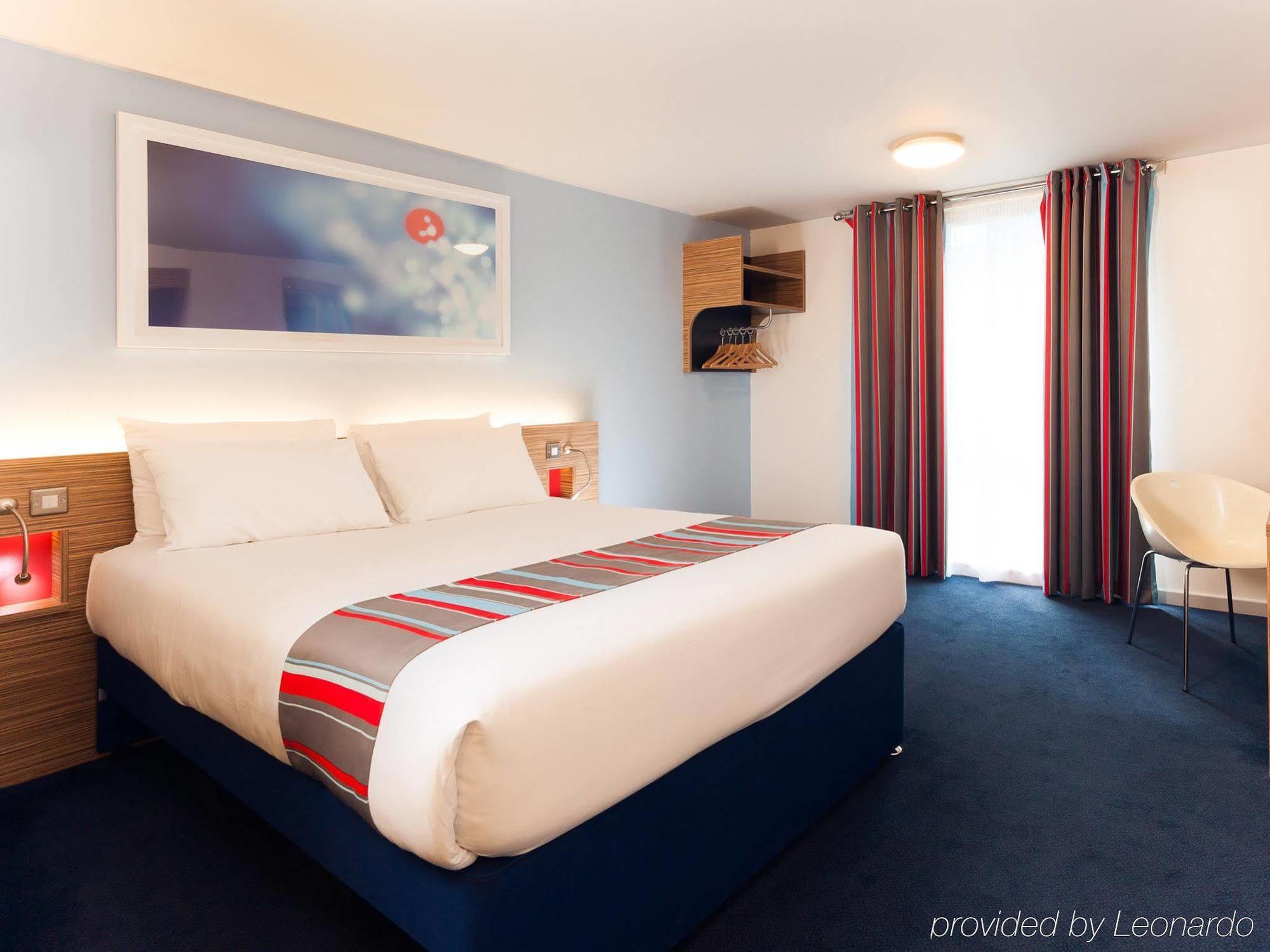Travelodge Birmingham Central Bull Ring Exteriör bild