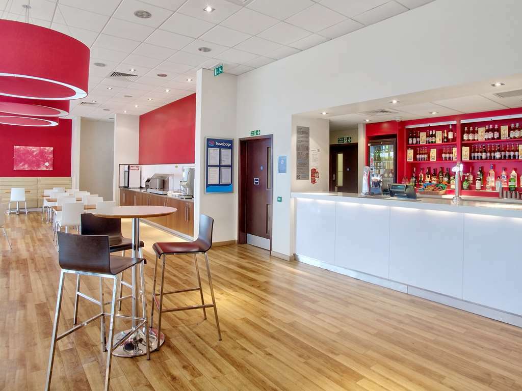 Travelodge Birmingham Central Bull Ring Restaurang bild