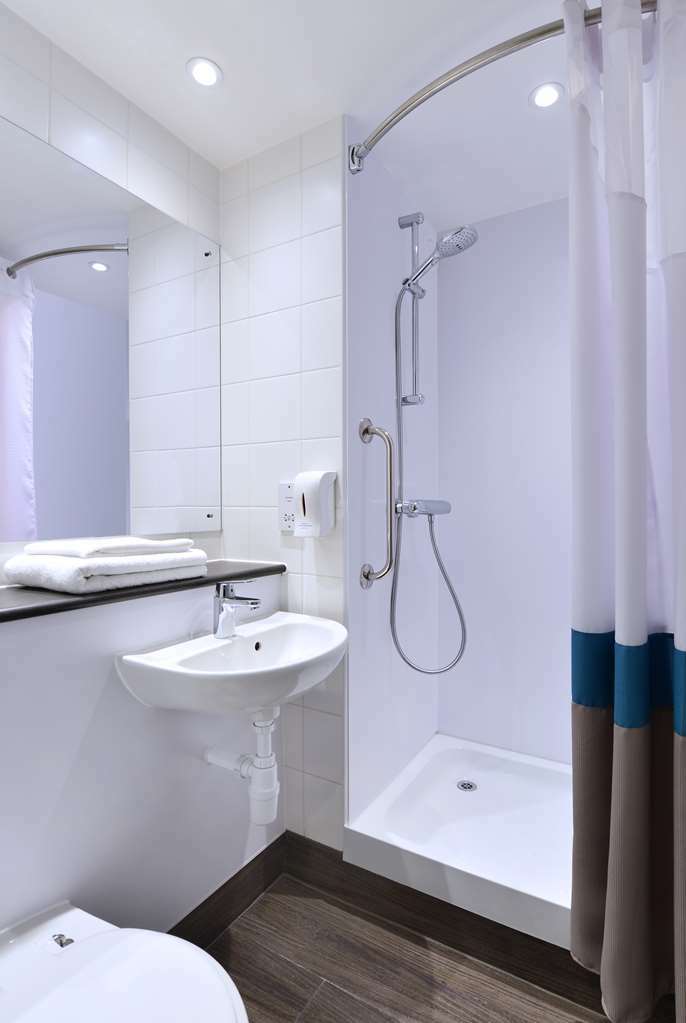 Travelodge Birmingham Central Bull Ring Rum bild